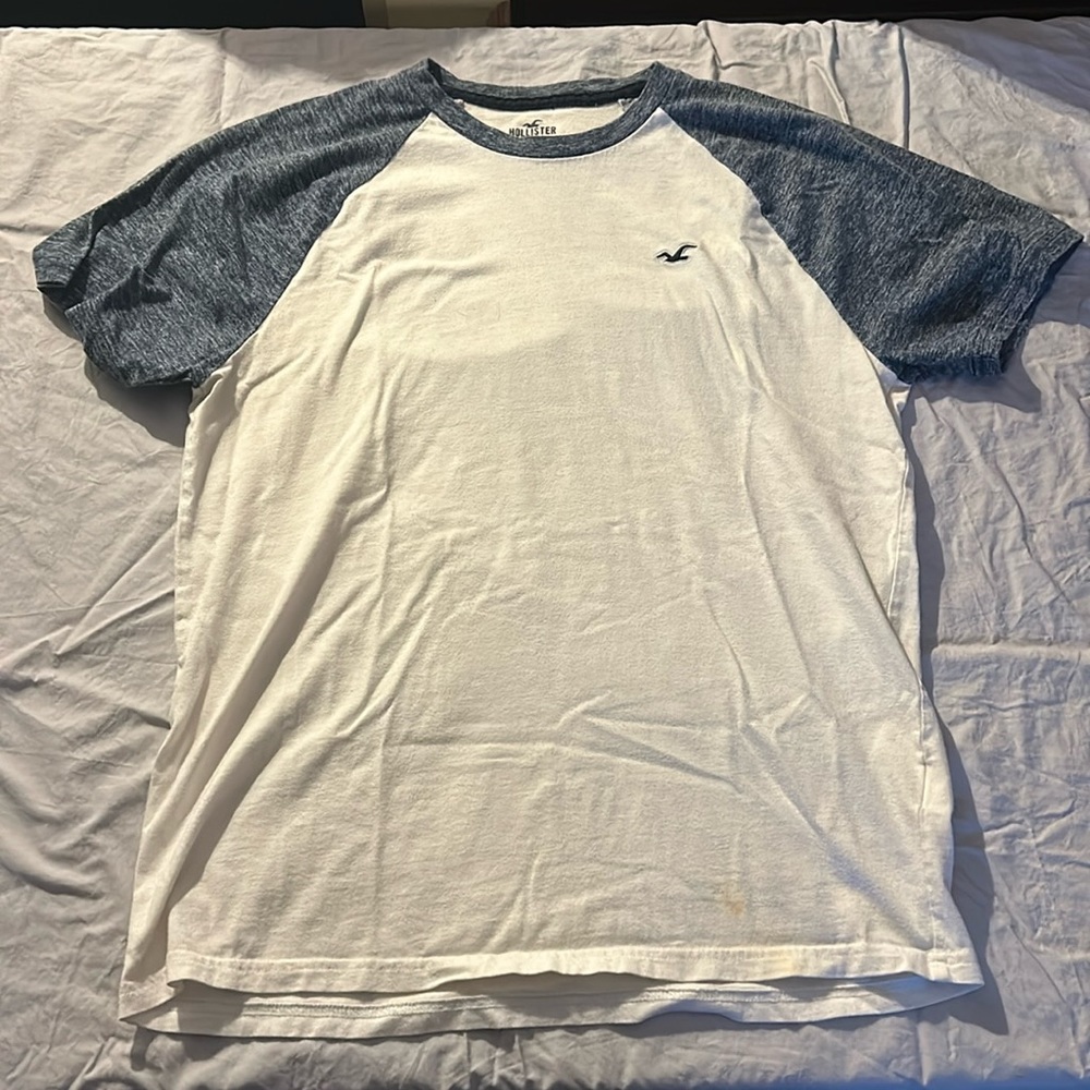 Hollister Tee